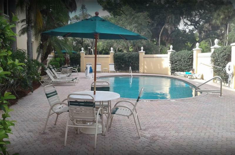 La Quinta By Wyndham Sarasota Downtown Hotel Exterior foto
